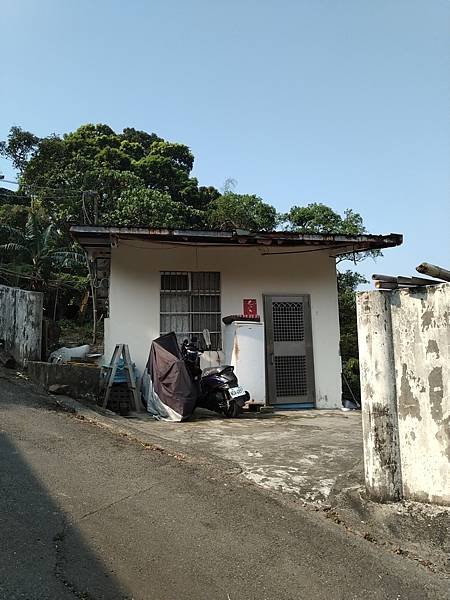 西川滿玫瑰記士林炭坑臺車軌道。真淳:王叔岷學者，吳國楨台灣省