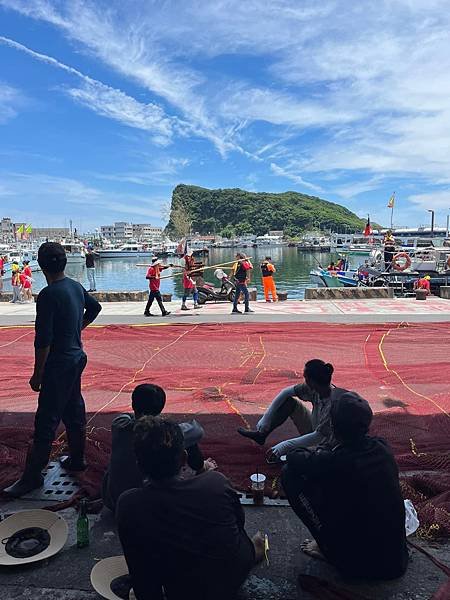 有情有禮的海巡巡江遊江。長照的瘋老爺。1960年宜蘭頭城李榮