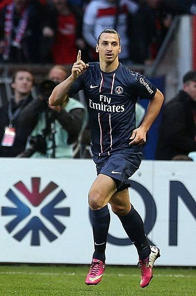 zlatan-ibrahimovic-du-psg-c--l--bre-un-but-contre-nancy--le-9-mars-2013-au-parc-des-princes----paris