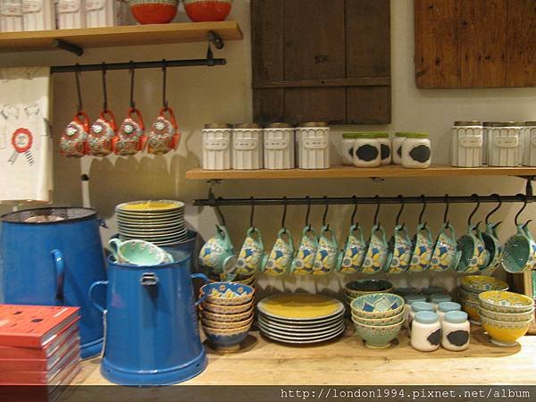美國生活複合店Anthropologie