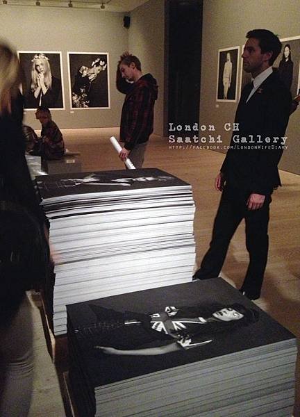 Saatchi-Gallery_Little-Black-Jacket06