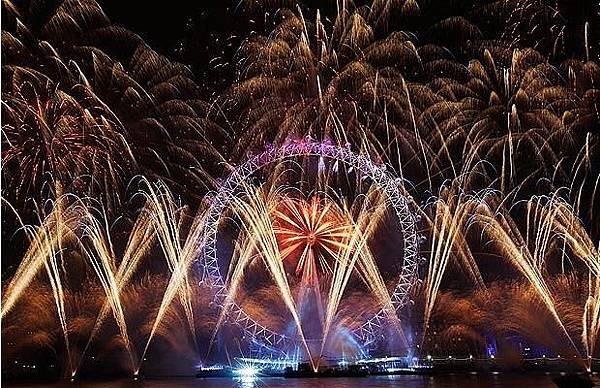 london-eye-fireworks-2011