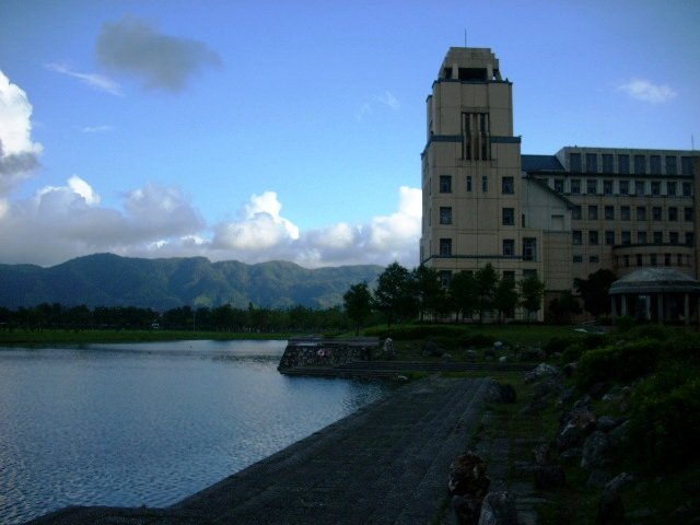 東華大學