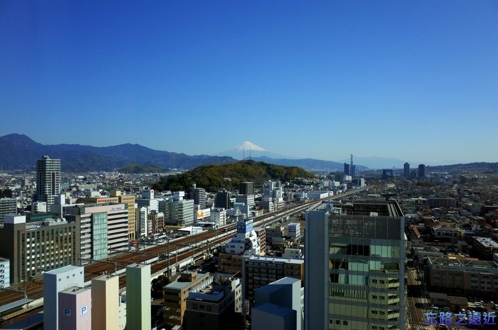 14靜岡世紀酒店房間眺望富士山-下午.jpg