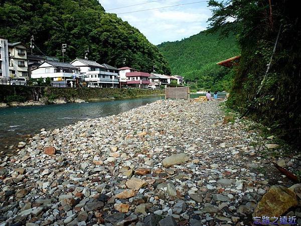 38川湯溫泉大塔川畔露天風呂-1.jpg