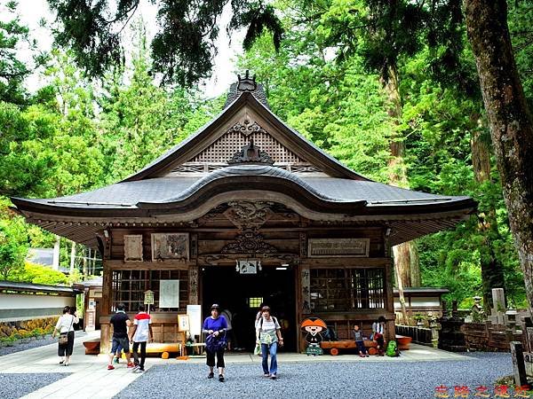 16高野山奧之院頌德殿.jpg