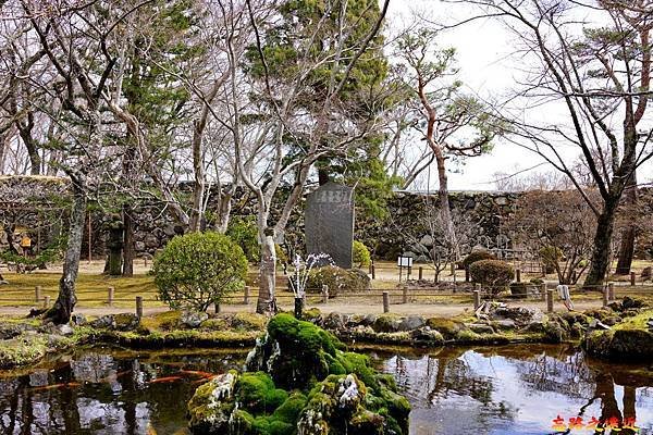 41小諸城址懷古神社庭園.jpg