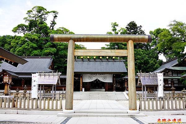 36籠神社第二鳥居.jpg