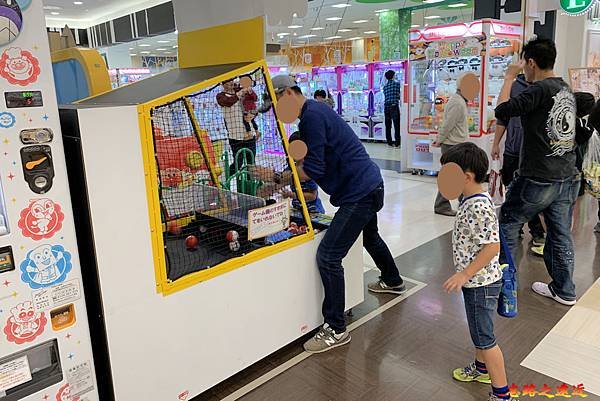 19AENO MALL 盛岡南1樓遊樂場.jpg