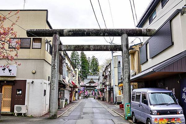 03櫻山神社第二鳥居.jpg