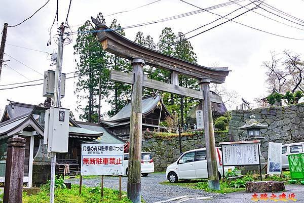 22櫻山神社側邊鳥居.jpg