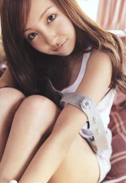 板野友美135