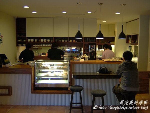Alley3cafe014.jpg