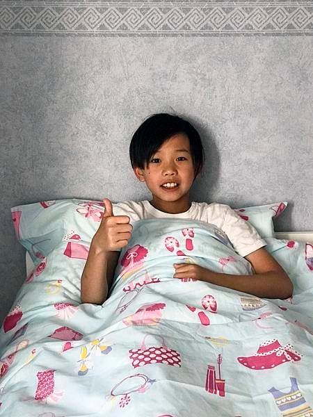 比比換床單完成照.jpg