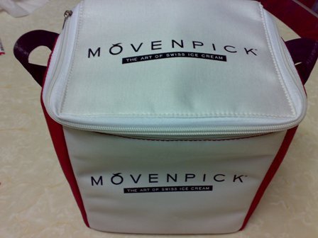 movenpick冰淇淋買四盒再加送冷藏袋.jpg