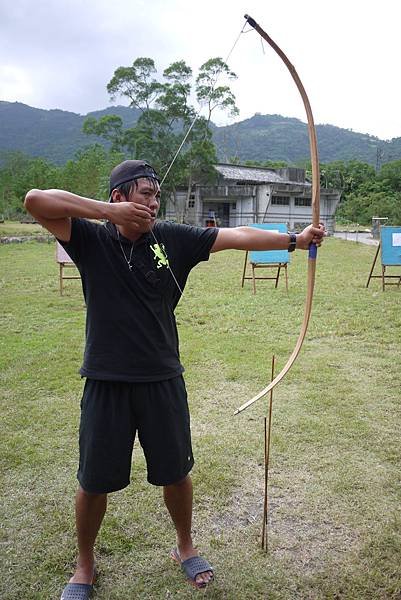 老師教怎麼射箭