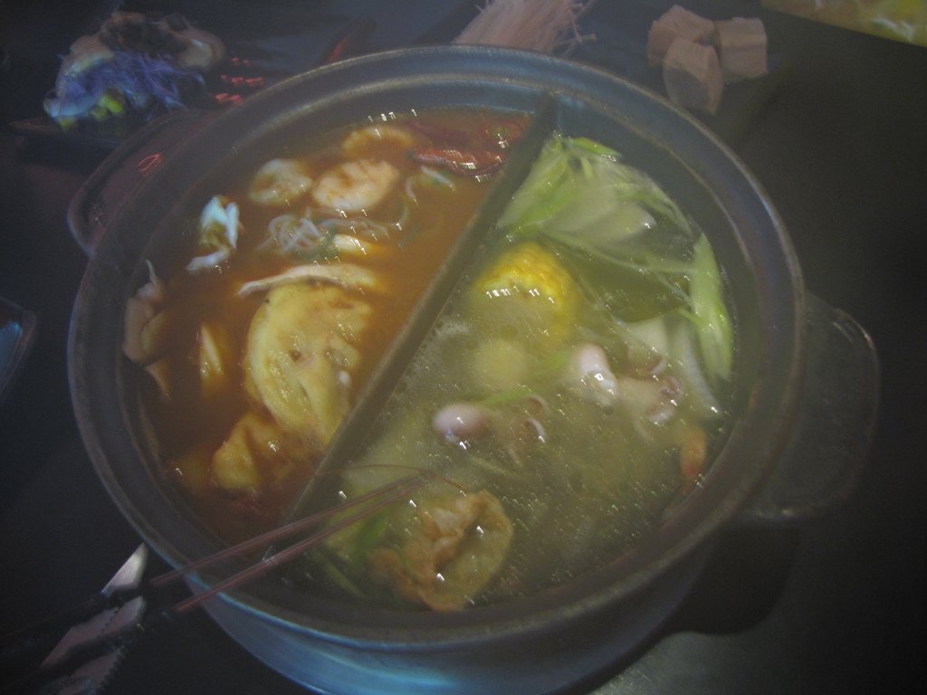 我們幫惠惠慶生２０歲生日(去吃小黑牛鴛鴦火鍋) 005.jpg