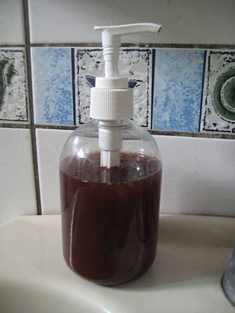 何首烏苦茶洗髮精
