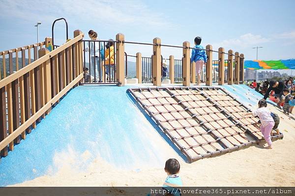 大佳河濱公園沙坑 攀爬網