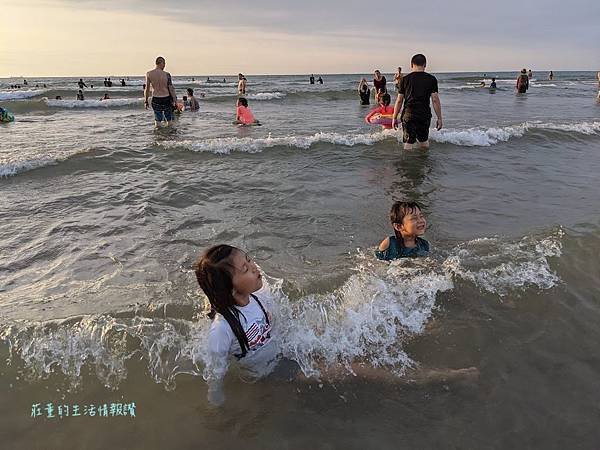 北海岸天然海泳好去處【白沙灣海水浴場】新北石門景點推薦