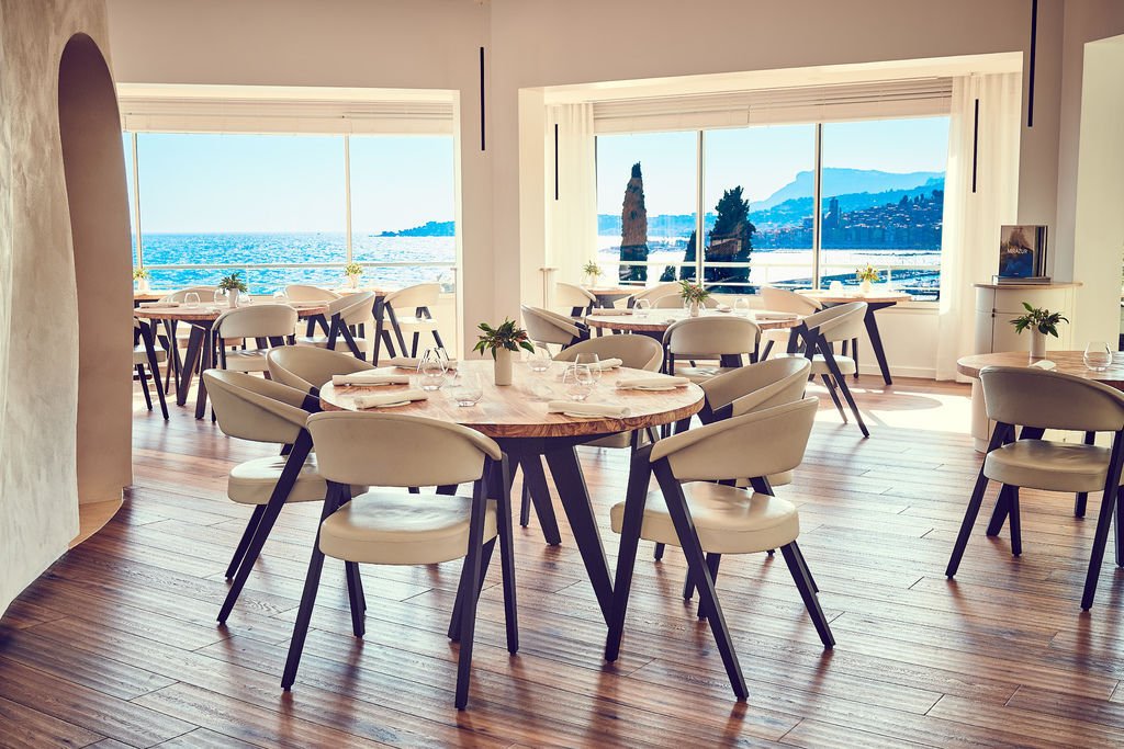 Mirazur Dining Room2 @Nicolas Lobbestael.jpg