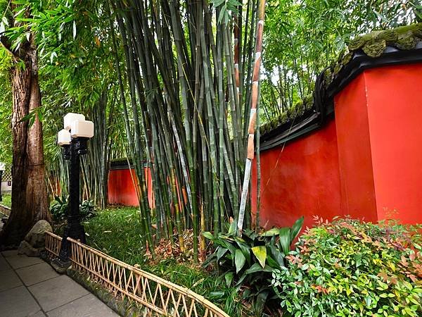 【攜手慢遊成都吃香喝辣趣】錦江公園.武侯祠.錦里. 烤匠麻辣