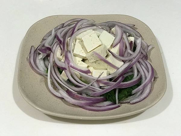 Onion 1-4.jpg