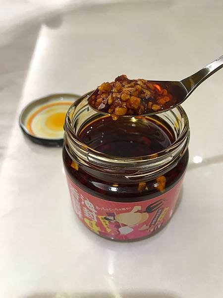 [開箱] 日日佐料 【灶市-油封香蒜酥】l 簡單料理 l 推