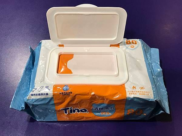 【Tino小安安酒精濕紙巾】使用心得：安心抗菌，隨時隨地清潔
