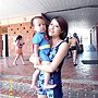 宜蘭童玩節－小爺穿著帥氣的超人泳衣5.jpg
