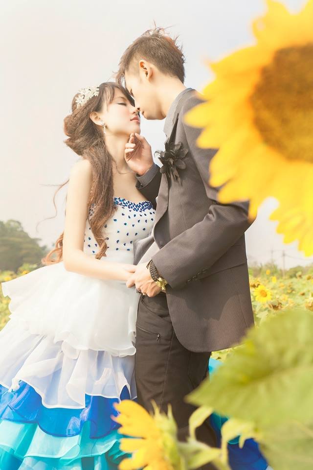 婚禮造型師 晶晶美學 彩妝造型/新娘秘書 Ivy&amp;Sharon 造型作品連結 Ivy Huang 黃意婷 →http://lovendor99.pixnet.net/album/folder/3108228 造型作品連結 Sharon Huang 黃瀞萱 →http://lovendor99.pixnet.net/album/folder/3790712  晶晶美學【優質婚禮整合團隊】 新娘秘書/婚禮紀錄/風格婚紗/婚禮企劃 https://www.facebook.com/Lovendor.Wedding  發訊息給晶晶美學→https://www.facebook.com/messages/Lovendor  Cellphone:  Ivy Huang 黃意婷 0972-985099 Sharon Huang 黃瀞萱 0986-346566