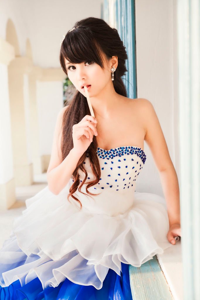 婚禮造型師 晶晶美學 彩妝造型/新娘秘書 Ivy&amp;Sharon 造型作品連結 Ivy Huang 黃意婷 →http://lovendor99.pixnet.net/album/folder/3108228 造型作品連結 Sharon Huang 黃瀞萱 →http://lovendor99.pixnet.net/album/folder/3790712  晶晶美學【優質婚禮整合團隊】 新娘秘書/婚禮紀錄/風格婚紗/婚禮企劃 https://www.facebook.com/Lovendor.Wedding  發訊息給晶晶美學→https://www.facebook.com/messages/Lovendor  Cellphone:  Ivy Huang 黃意婷 0972-985099 Sharon Huang 黃瀞萱 0986-346566