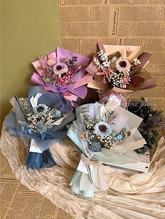 畢業禮物_畢業乾燥花束_畢業花束_永生花畢業花束_高雄畢業花束_乾燥花花束_高雄乾燥花_永生花店_三民區花店_高雄花店推薦_高醫附近花店-1.jpg