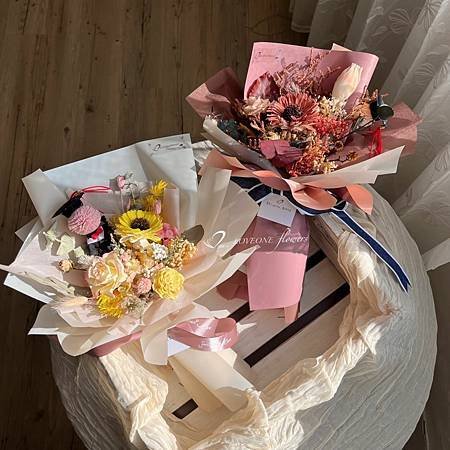 loveoneflowers_畢業花束_授袍花束_高醫附近花店-5.jpg