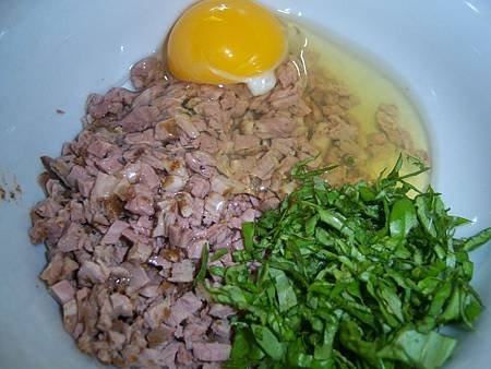 Dec112011 steak egg basil