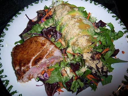 Jan062012 dinner-blackened tuna with avocado salad