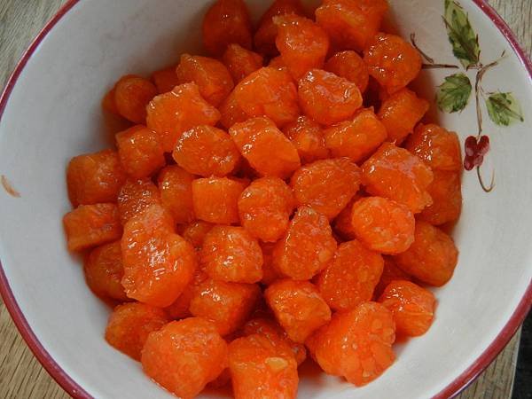Apr292013 紅蘿蔔圓 carrot gnocchi