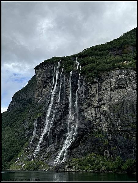 2024-07 _ Geiranger-Briksdalsb