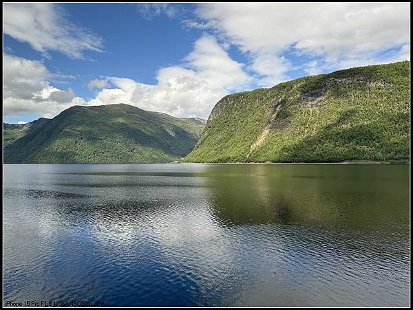 2024-07 _ Geiranger-Briksdalsb