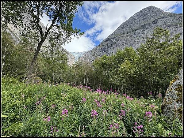 2024-07 _ Geiranger-Briksdalsb