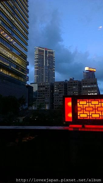 夜上海窗景