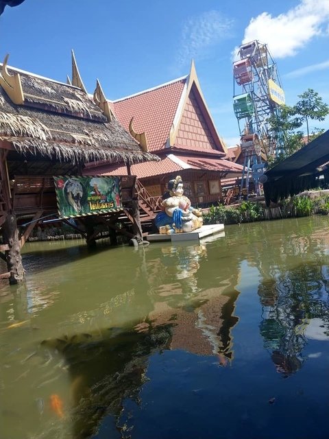 假水上市場，哈 - Thailand。跟著泰國人回鄉去