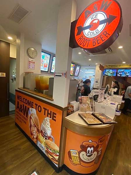 【沖繩必吃】沖繩限定連鎖速食店。A&amp;W 漢堡 (A&amp;W Re