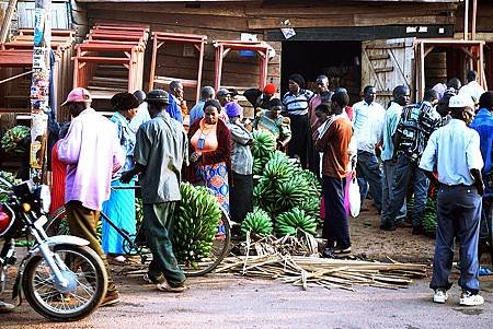 Matoke_market_in_kampala_uganda.jpg