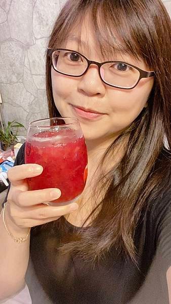 炎炎夏日養顏美容清涼飲品_澎沛黑白木耳飲品
