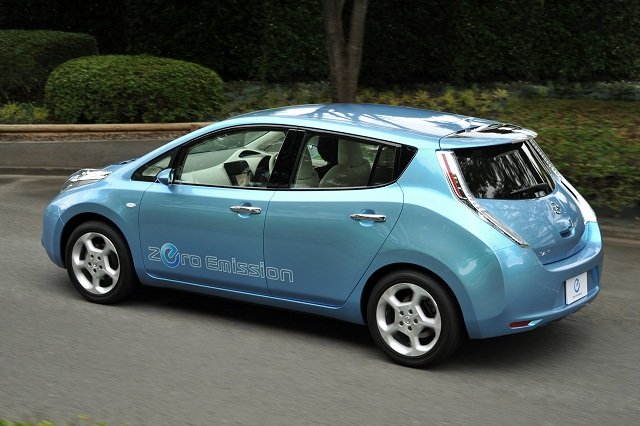 nissan-leaf-electric-vehicler.jpg