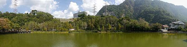 儲木池02