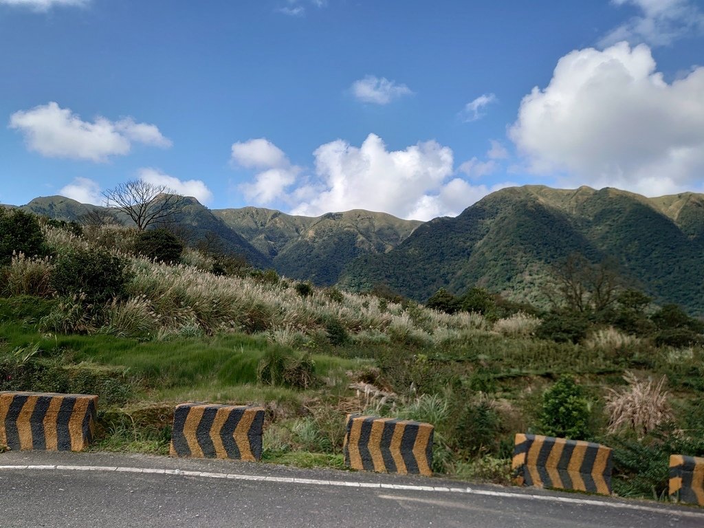 【陽明山】視野佳景色美的後山產業道路(主線)