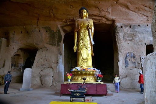 【中國甘肅省】絲路,華山12天之旅Day5:馬蹄寺石窟群