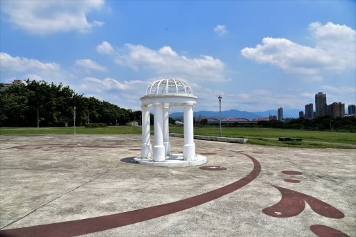 【台北市】古亭蜀葵花海,羅曼蒂克河濱公園婚紗廣場(淡水河右岸